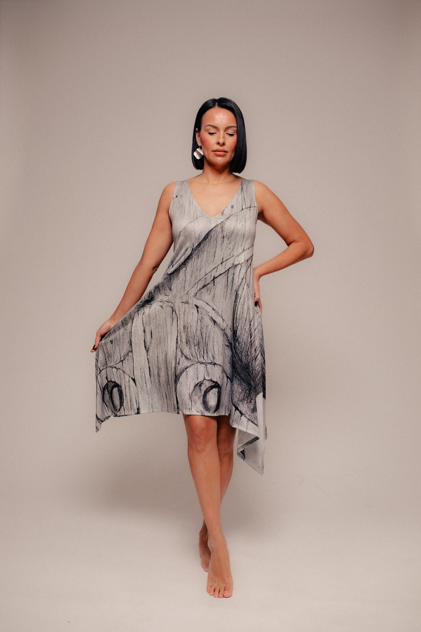 X̱aadas Gyaa'angaa Thalia Asymmetrical Hem Dress